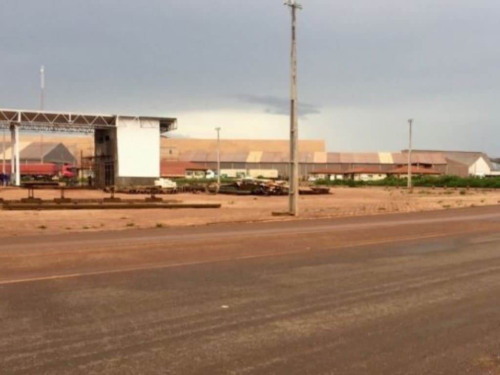 Foto 20 de 35: Comercial em leilão em Rondonópolis - MT — Área com 80.000 m² (Terminal ferroviário de Rondonópolis) - Parque Industrial de Rondonópolis - Rondonópolis - MT