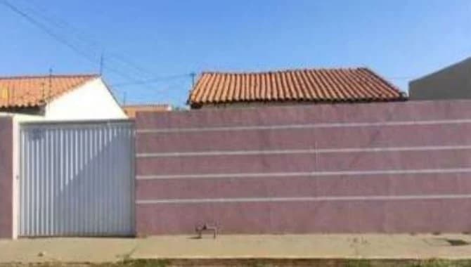 Foto 1 de 2: Casa em leilão em Poconé - MT — Casa 46 m² - Poconé-MT - Rua das Rosas - Lt. 20 da Qd. 06 - Areão