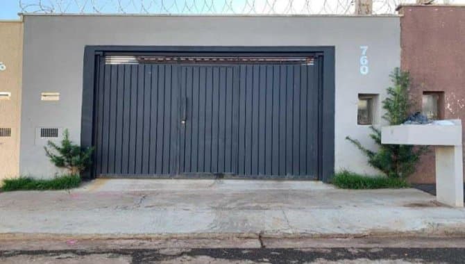 Foto 1 de 2: Casa em leilão em Ituiutaba - MG — Casa 85 m² - Ituiutaba-MG - Rua Girassol, 760 - Casa 01 - Cidade Jardim
