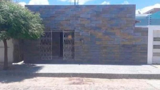 Casa em leilão em Santa Maria Da Boa Vista - PE — Casa 87 m² - Agamenon Magalhães - Santa Maria da Boa Vista - PE