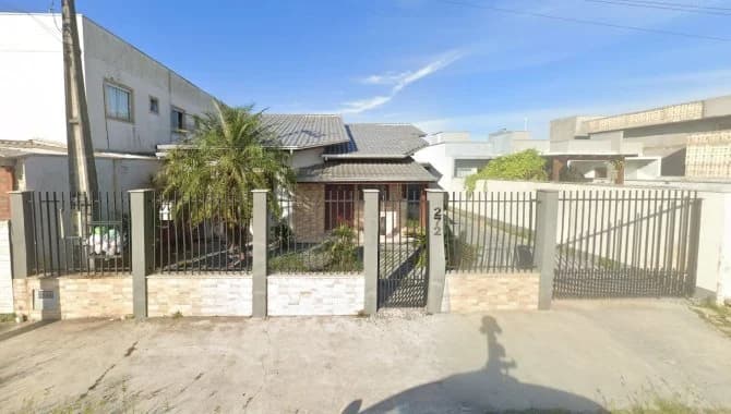 Foto 1 de 2: Casa em leilão em Tijucas - SC — Casa 69 m² - Centro - Tijucas - SC