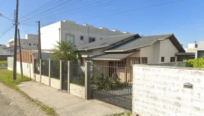 Foto 2 de 2: Casa em leilão em Tijucas - SC — Casa 69 m² - Centro - Tijucas - SC