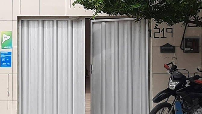 Foto 2 de 6: Casa em leilão em Fortaleza - CE — Casa 100 m² - Cidade dos Funcionários - Fortaleza - CE