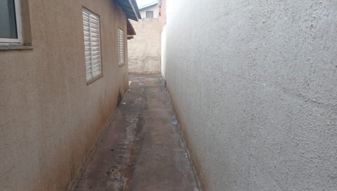 Foto 5 de 6: Casa em leilão em Goiás - GO — Casa em Condomínio 68 m² (Unid. "Z") - Jardim Europa - Itumbiara - GO