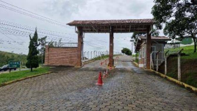 Foto 1 de 15: Casa em leilão em Cachoeira Paulista - SP — Casa em Condomínio 141 m² - Aguada - Cachoeira Paulista - SP