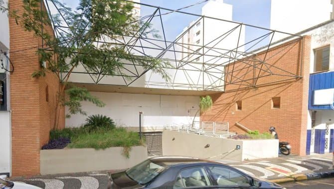 Foto 1 de 13: Comercial em leilão em Presidente Prudente - SP — Prédio Comercial 1.304 m² - Presidente Prudente-SP - Rua Major Felício Tarabay, 695 - Centro