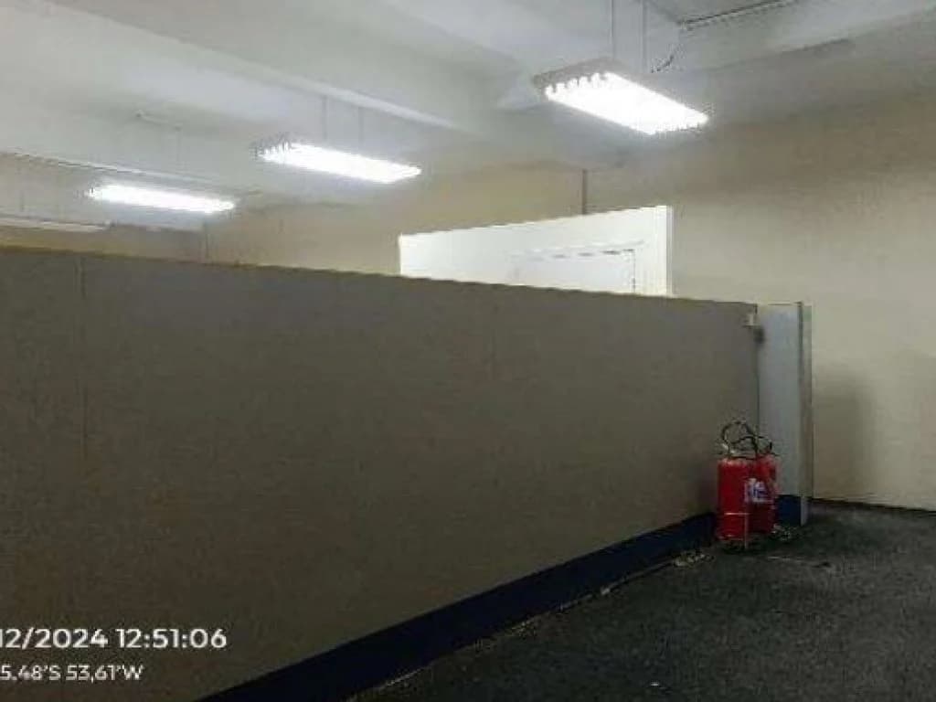 Foto 5 de 8: Comercial em leilão em Capitão Leônidas Marques - PR — Imóvel Comercial 240 m² - Centro - Capitão Leônidas Marques - PR
