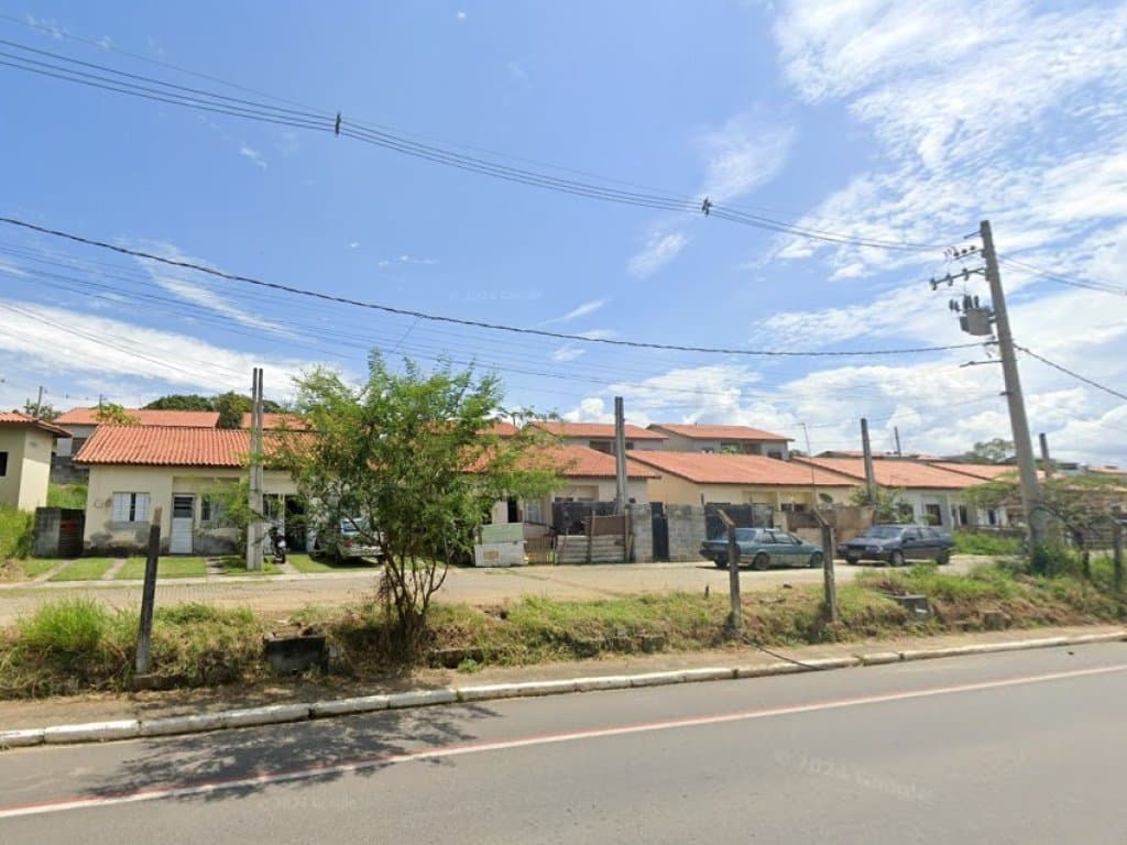 Foto 6 de 6: Terreno em leilão em Caçapava - SP — Área de 9.529 m² com construções -  Parque Residencial Alvorada - Caçapava - SP