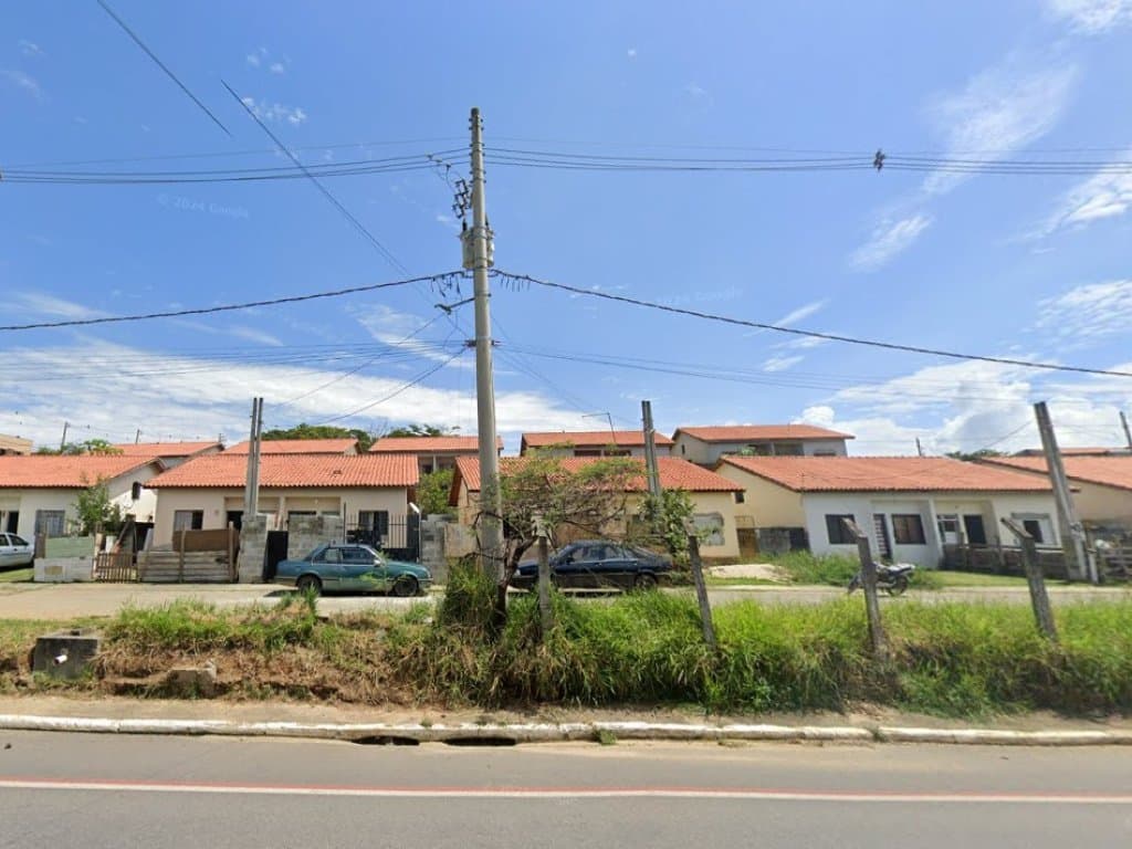 Foto 4 de 6: Terreno em leilão em Caçapava - SP — Área de 9.529 m² com construções -  Parque Residencial Alvorada - Caçapava - SP