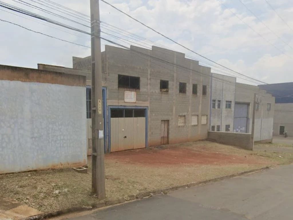 Foto 4 de 5: Comercial em leilão em Araras - SP — Imóvel Comercial 1.000 m² - Distrito Industrial III - Araras - SP