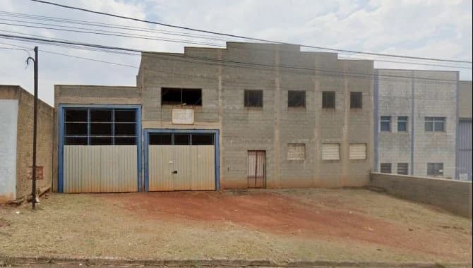 Foto 1 de 5: Comercial em leilão em Araras - SP — Imóvel Comercial 1.000 m² - Distrito Industrial III - Araras - SP