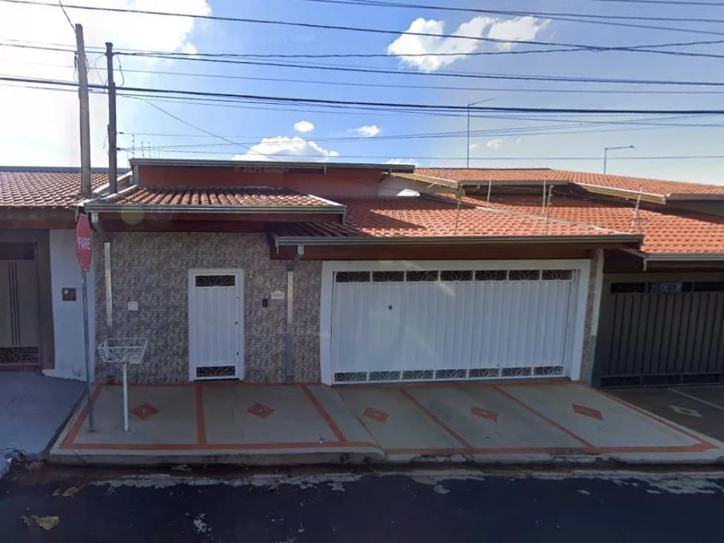 Foto 4 de 5: Casa em leilão em Bebedouro - SP — Direitos sobre Casa 200 m² - Parque Residencial Irmãos Furquim - Bebedouro - SP