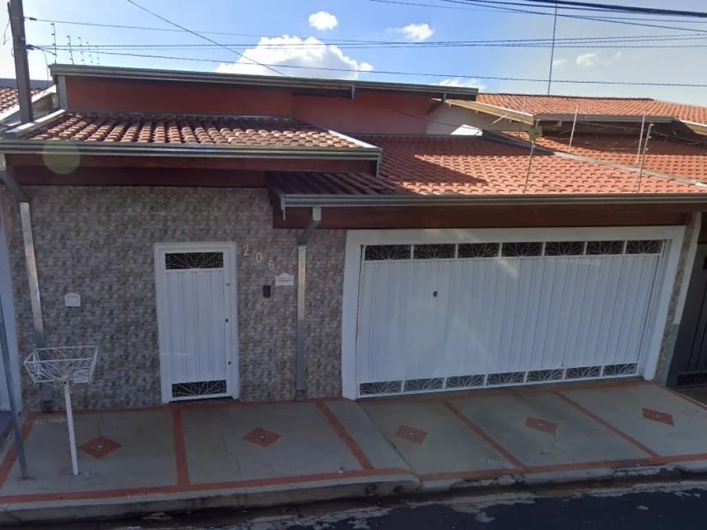 Foto 2 de 5: Casa em leilão em Bebedouro - SP — Direitos sobre Casa 200 m² - Parque Residencial Irmãos Furquim - Bebedouro - SP