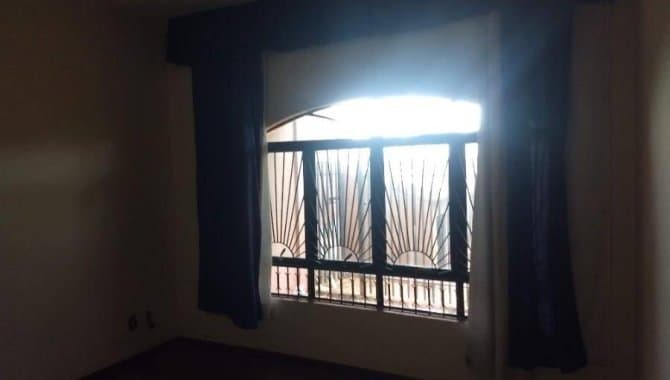 Foto 13 de 14: Casa em leilão em Londrina - PR — Casa 271 m² - Jardim Champagnat - Londrina - PR