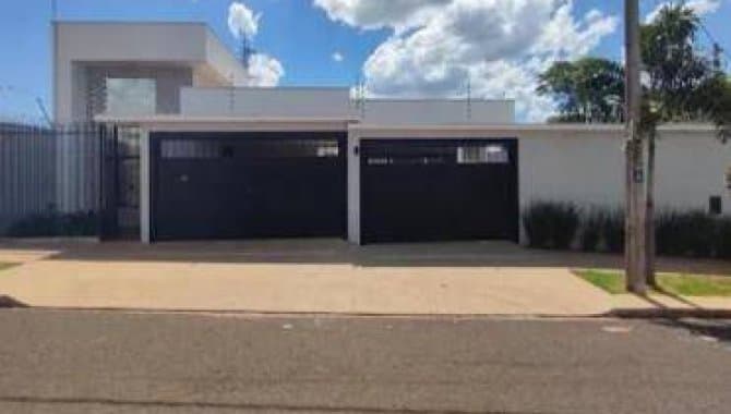 Foto 1 de 4: Casa em leilão em Maringá - PR — Casa, Padrão, 0 Vaga(S) de Garagem