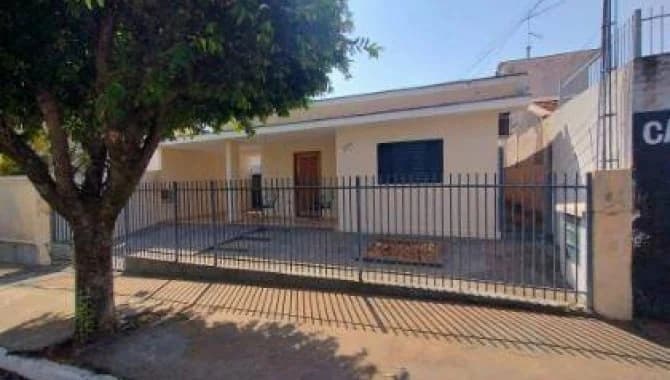 Foto 1 de 11: Casa em leilão em Tanabi - SP — Casa, Padrão, 1 Vaga(S) de Garagem