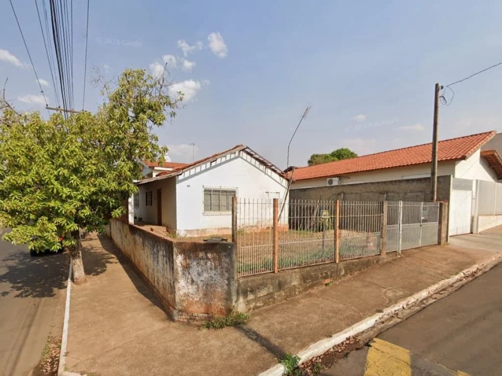 Foto 5 de 6: Casa em leilão em Iacanga - SP — Casa 228 m² - Iacanga - SP