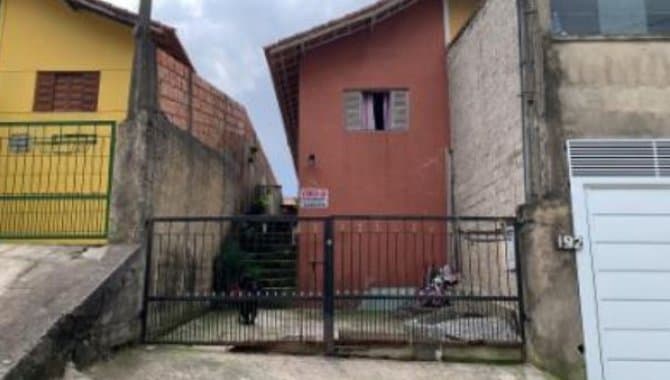 Casa em leilão em Cotia - SP — Casa 60 m² - Lageado - Cotia - SP