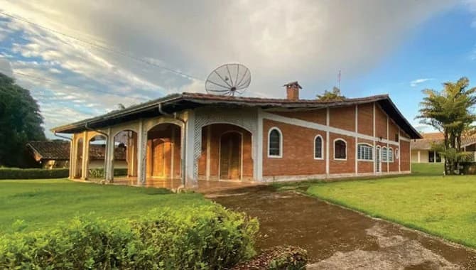 Foto 1 de 5: Casa em leilão em Itatiba - SP — Casa em Condomínio com 2.210 m² (área total) - Serrinha - Itatiba - SP