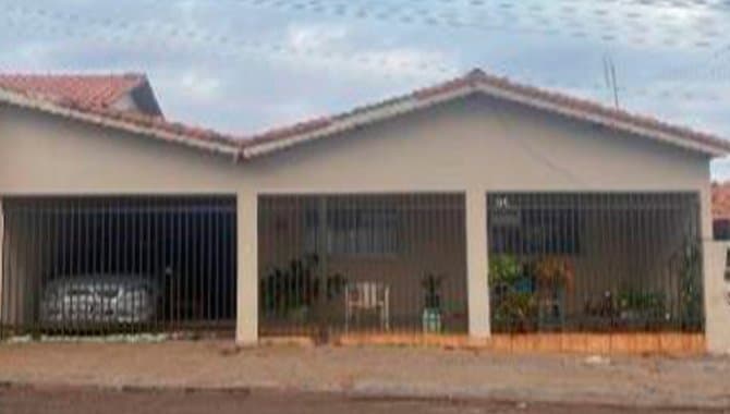Foto 1 de 3: Casa em leilão em Santa Helena De Goiás - GO — Casa 52 m² - Centro - Santa Helena de Goiás - GO