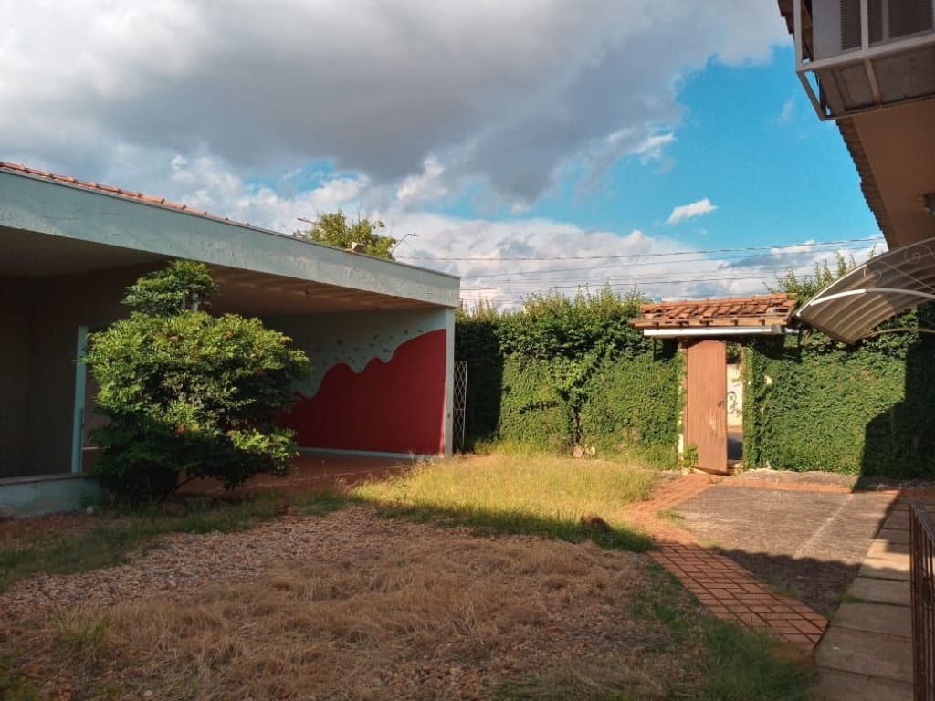 Foto 5 de 18: Casa em leilão em Araraquara - SP — Casa 316 m² (área construída) e 620 m² (terreno) - Centro - Araraquara - SP