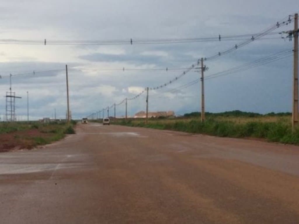 Foto 12 de 35: Comercial em leilão em Rondonópolis - MT — Área com 80.000 m² (Terminal ferroviário de Rondonópolis) - Parque Industrial de Rondonópolis - Rondonópolis - MT