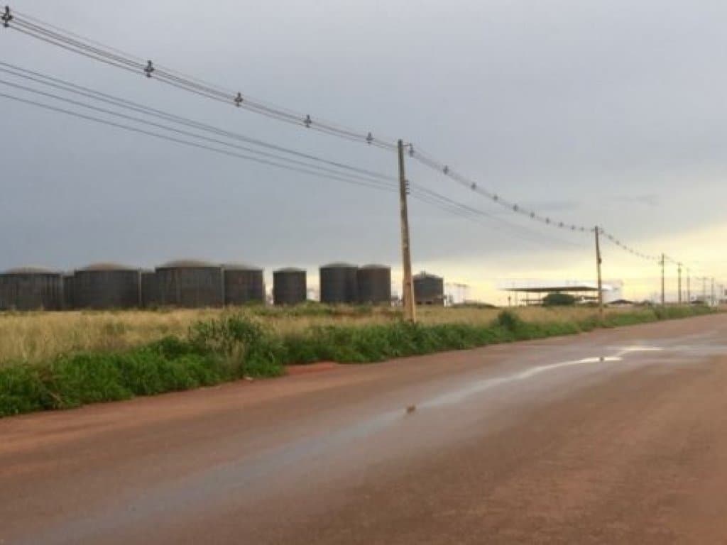 Foto 10 de 35: Comercial em leilão em Rondonópolis - MT — Área com 80.000 m² (Terminal ferroviário de Rondonópolis) - Parque Industrial de Rondonópolis - Rondonópolis - MT
