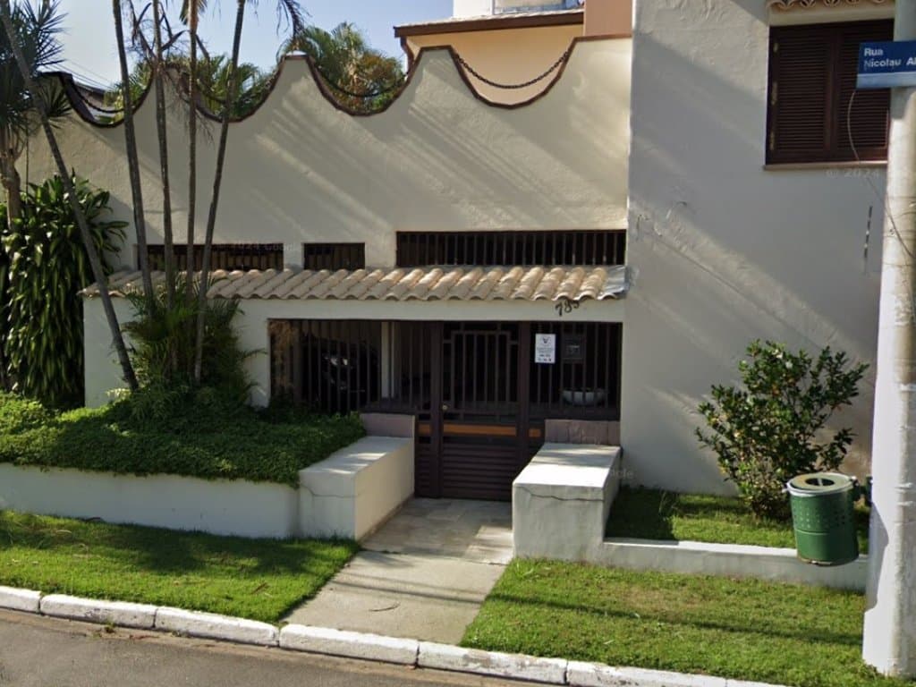 Foto 6 de 6: Casa em leilão em São Paulo - SP — Casa 353 m² - Interlagos - São Paulo - SP