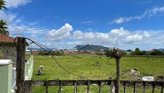 Foto 6 de 13: Terreno em leilão em Biguaçu - SC — Área 21.293 m² - Fundos - Biguaçu - SC