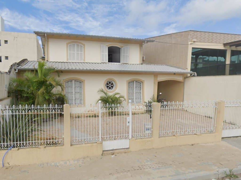 Foto 2 de 16: Casa em leilão em Laguna - SC — Casa 148 m² - Mar Grosso - Laguna - SC