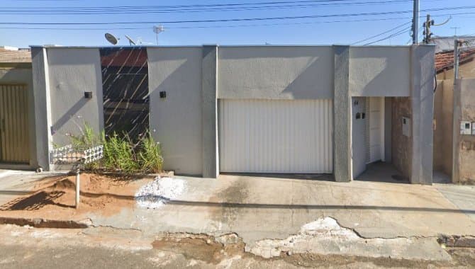 Foto 1 de 4: Casa em leilão em Uberlândia - MG — Casa 45 m² - Residencial Viviane - Uberlândia - MG