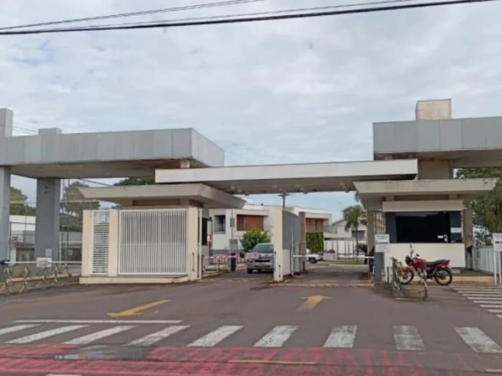 Foto 2 de 2: Casa em leilão em Cianorte - PR — Casa 491 m² - Cianorte-PR - Rua Mississipi, 171 esquina com Rua Indiana - Conjunto Century Park