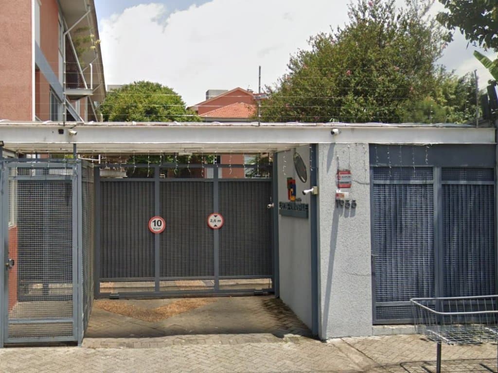 Foto 8 de 9: Casa em leilão em São Paulo - SP — Casa em Condomínio 308 m² (01 vaga) - Campo Belo - São Paulo - SP