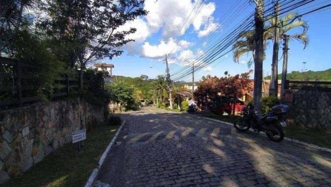 Foto 37 de 66: Casa em leilão em Niterói - RJ — Casa em Condomínio 414 m² - Sapê - Niterói - RJ