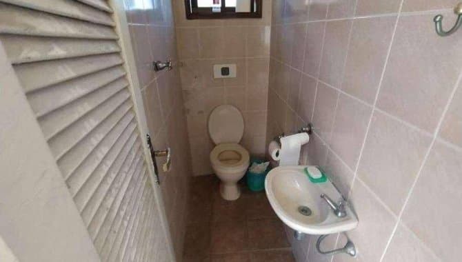 Foto 22 de 66: Casa em leilão em Niterói - RJ — Casa em Condomínio 414 m² - Sapê - Niterói - RJ
