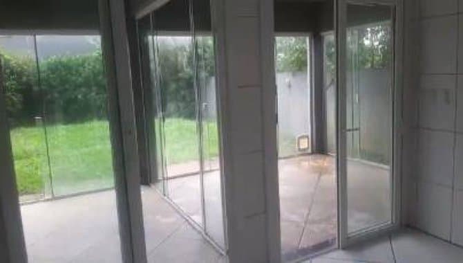 Foto 14 de 32: Casa em leilão em Viamão - RS — Casa em Condomínio 230 m² - Jardim Krahe - Viamão - RS