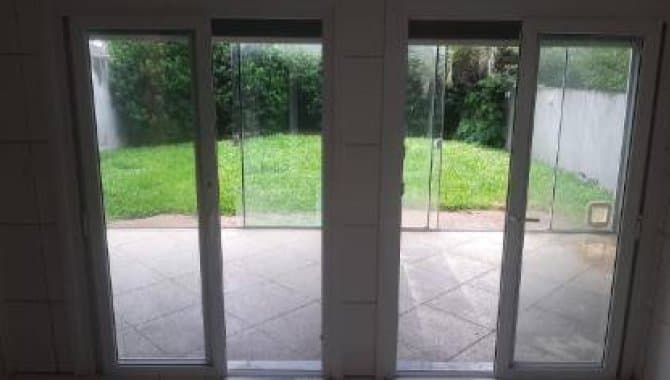 Foto 15 de 32: Casa em leilão em Viamão - RS — Casa em Condomínio 230 m² - Jardim Krahe - Viamão - RS