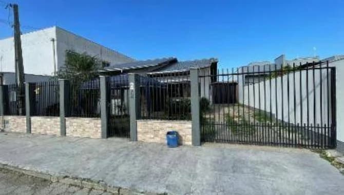 Foto 1 de 18: Casa em leilão em Tijucas - SC — Casa 69 m² - Centro - Tijucas - SC