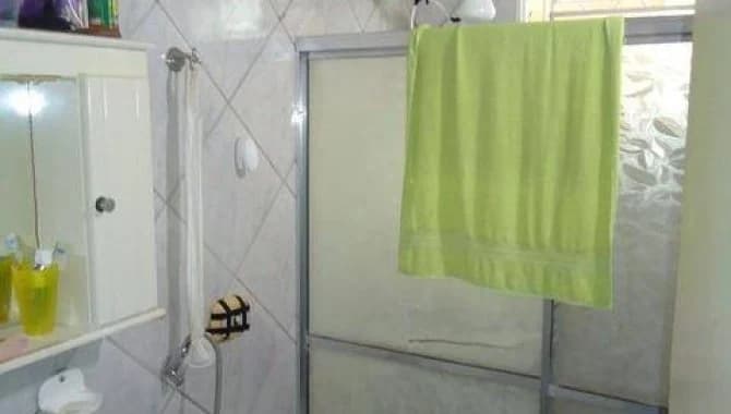 Foto 3 de 14: Casa em leilão em Jales - SP — Casa, Padrão, 1 Vaga(S) de Garagem