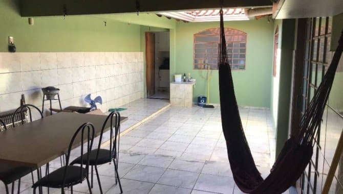 Foto 3 de 18: Casa em leilão em Maringá - PR — Casa, Padrão, 1 Vaga(S) de Garagem