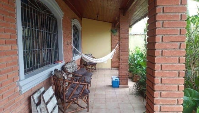 Foto 4 de 8: Casa em leilão em Peruíbe - SP — Casa 210 m² - Jardim Peruíbe - Peruíbe - SP