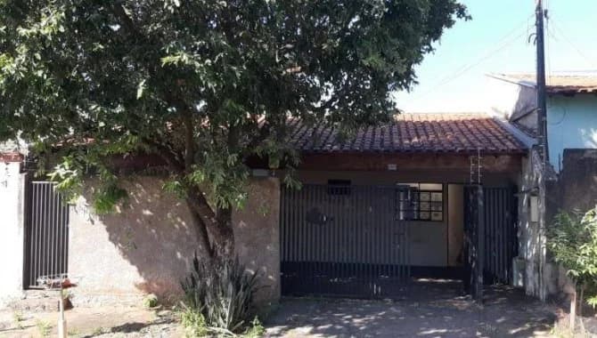Foto 1 de 3: Casa em leilão em Votuporanga - SP — Casa 28 m² (Conjunto Habitacional João Albarello) - Chris II - Votuporanga - SP