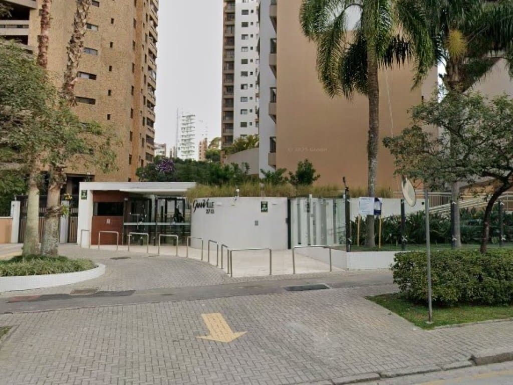 Foto 3 de 5: Apartamento em leilão em Curitiba - PR — Apartamento 160 m² (01 Vaga) - Água Verde - Curitiba - PR