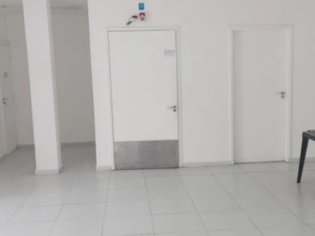 Foto 9 de 9: Comercial em leilão em Lajedão - BA — Prédio Comercial 258 m² - Lajedão-BA - Praça Plínio Dantas de Lima, 03 - Centro