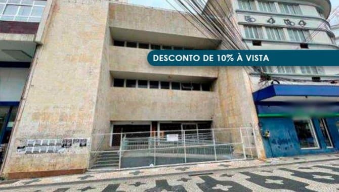 Foto 1 de 4: Comercial em leilão em Campos Dos Goytacazes - RJ — Prédio Comercial 221 m² (com 3 pavimentos) - Centro - Campos dos Goytacazes - RJ