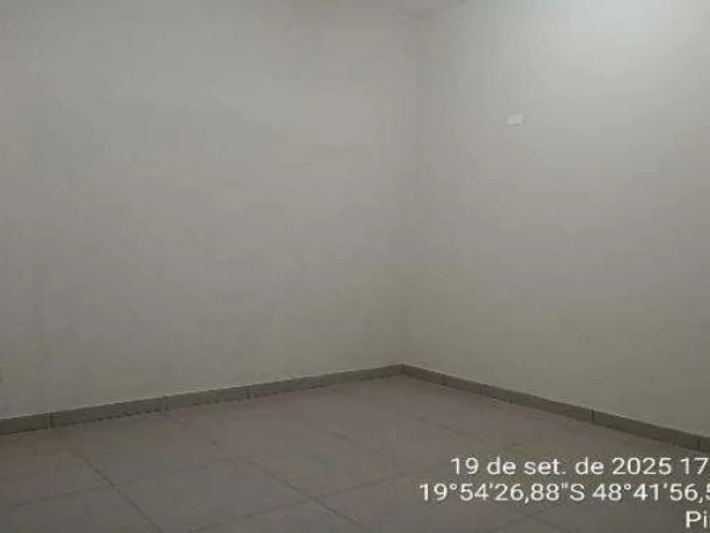 Foto 7 de 9: Comercial em leilão em Pirajuba - MG — Imóvel Comercial 243 m² - Centro - Pirajuba - MG