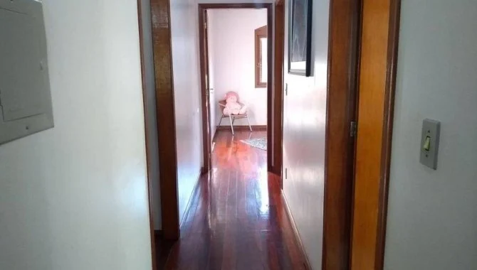 Foto 9 de 14: Casa em leilão em Caxias Do Sul - RS — Casa 294 m² - Salgado Filho - Caxias do Sul - RS