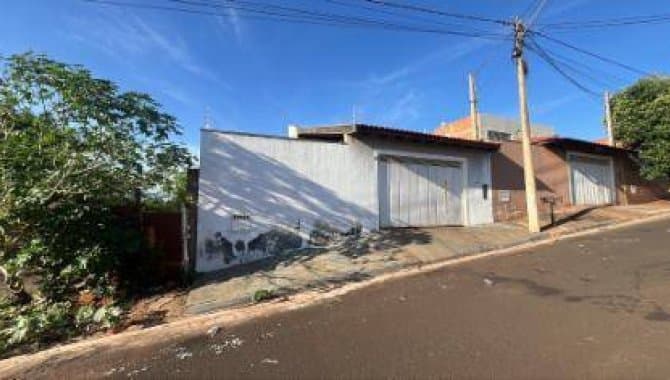 Foto 1 de 10: Casa em leilão em Jardinópolis - SP — Casa 79 m² - Jardim Maria Regina - Jardinópolis - SP
