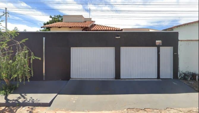 Foto 1 de 3: Casa em leilão em Inhumas - GO — Casa 238 m² - Jardim Raio de Sol - Inhumas - GO