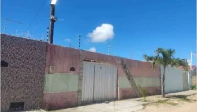 Foto 3 de 3: Casa em leilão em São Gonçalo Do Amarante - RN — Casa 89 m² - Jardins - São Gonçalo do Amarante - RN
